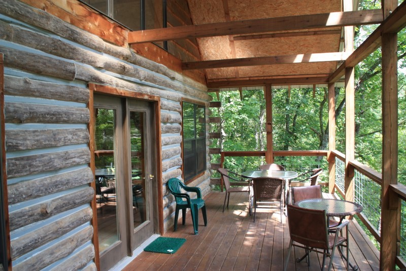 Covered deck on Tree House family cabin
