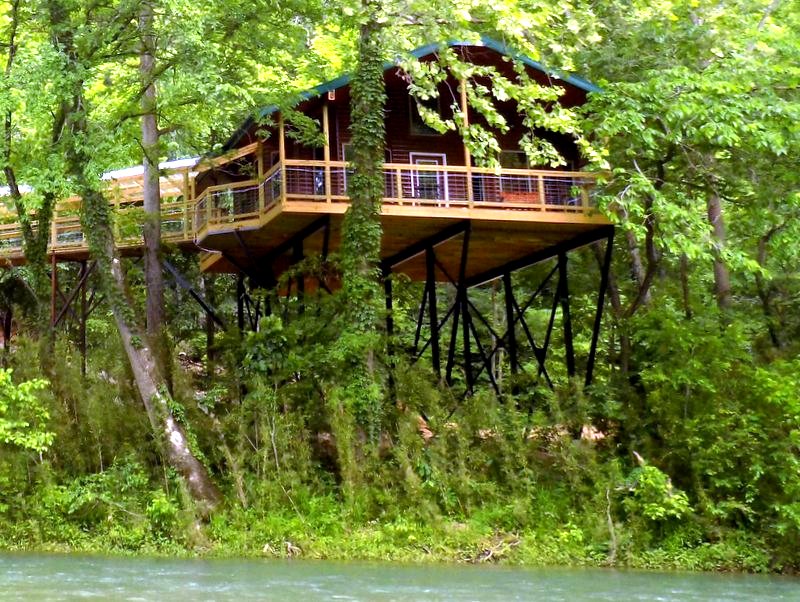 Missouri Romantic Tree House Cabin