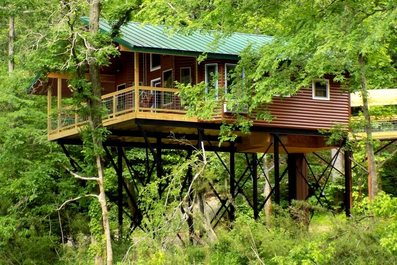 Missouri Romantic Grapevine Treehouse Cabin Treehouse Cabins