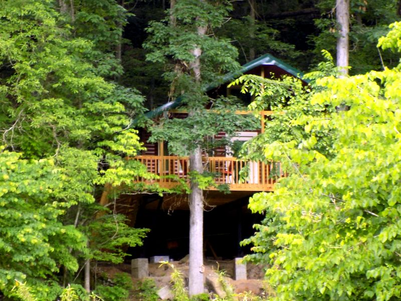 Missouri Romantic Tree House Cabin White Oak