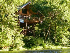 Missouri Romantic Tree House Cabin