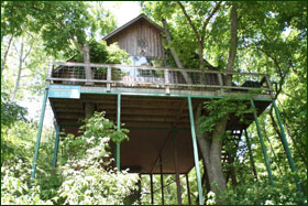 Missouri treehouse cabin family vacation
