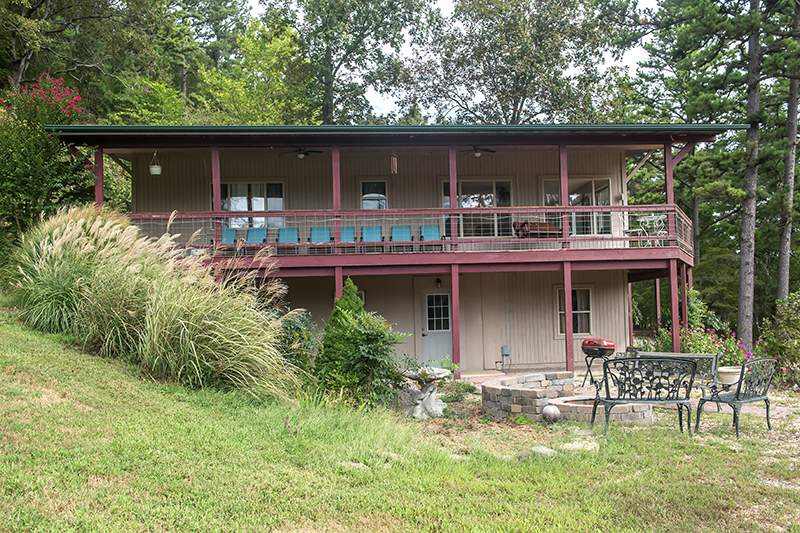 Missouri Family Vacation Lodge on North Fork River